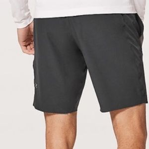 Lululemon In Mind Short 9”